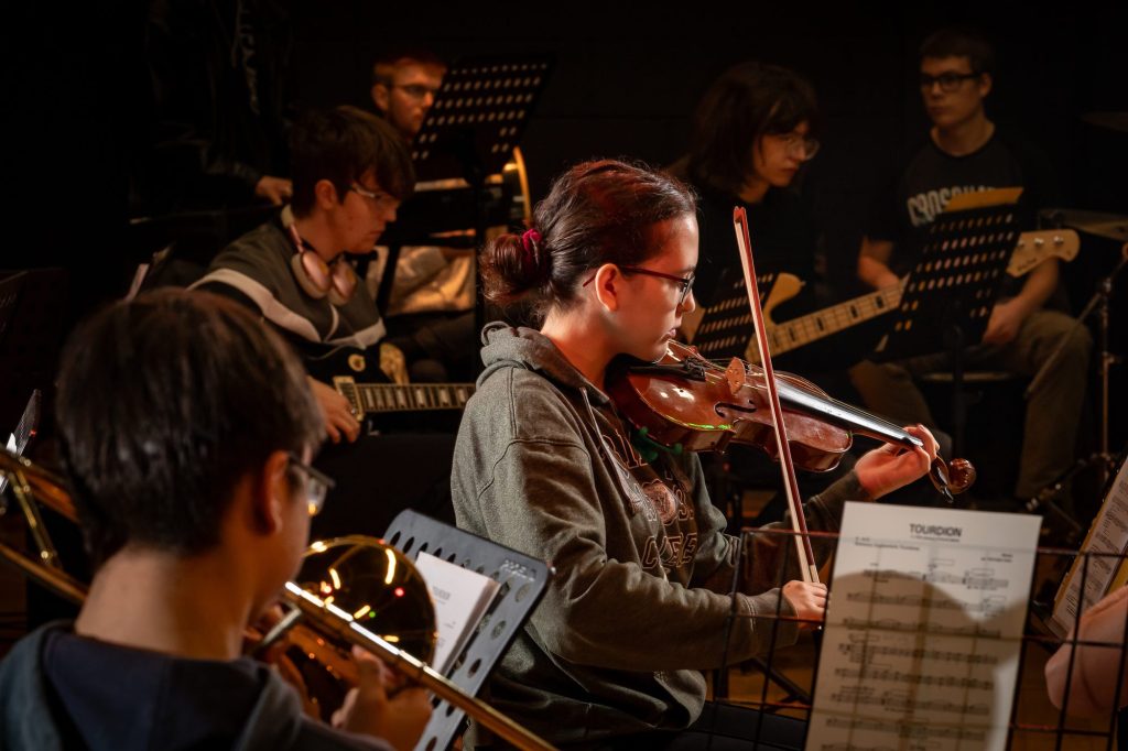 A music rehearsal at Prior Pursglove College